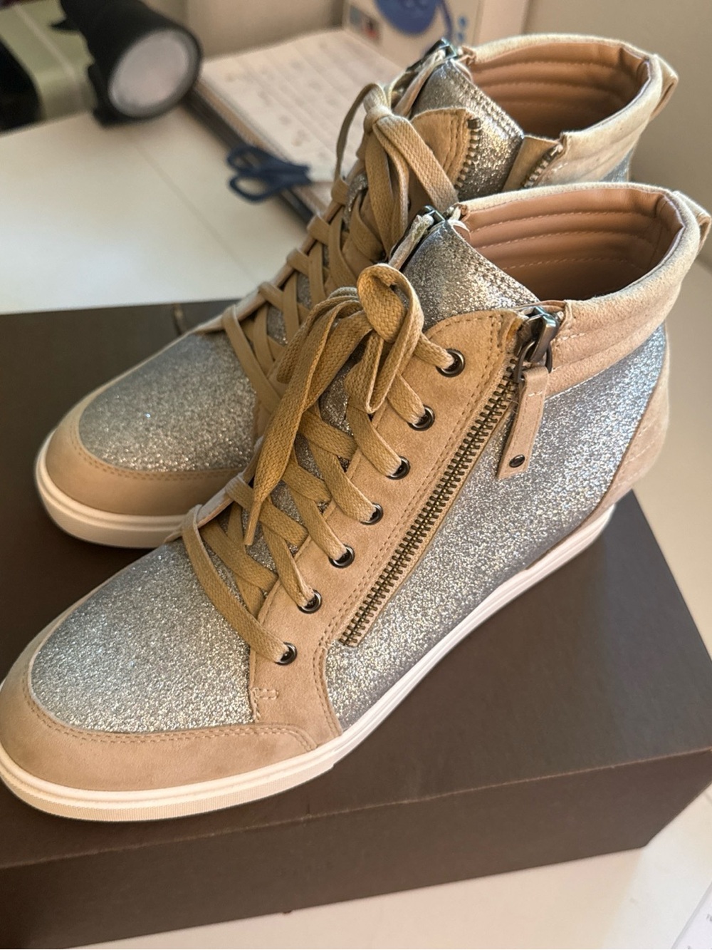 Linea Paolo Women's Beige and Silver Glitter High-Top Sneakers size 8.5 NWT